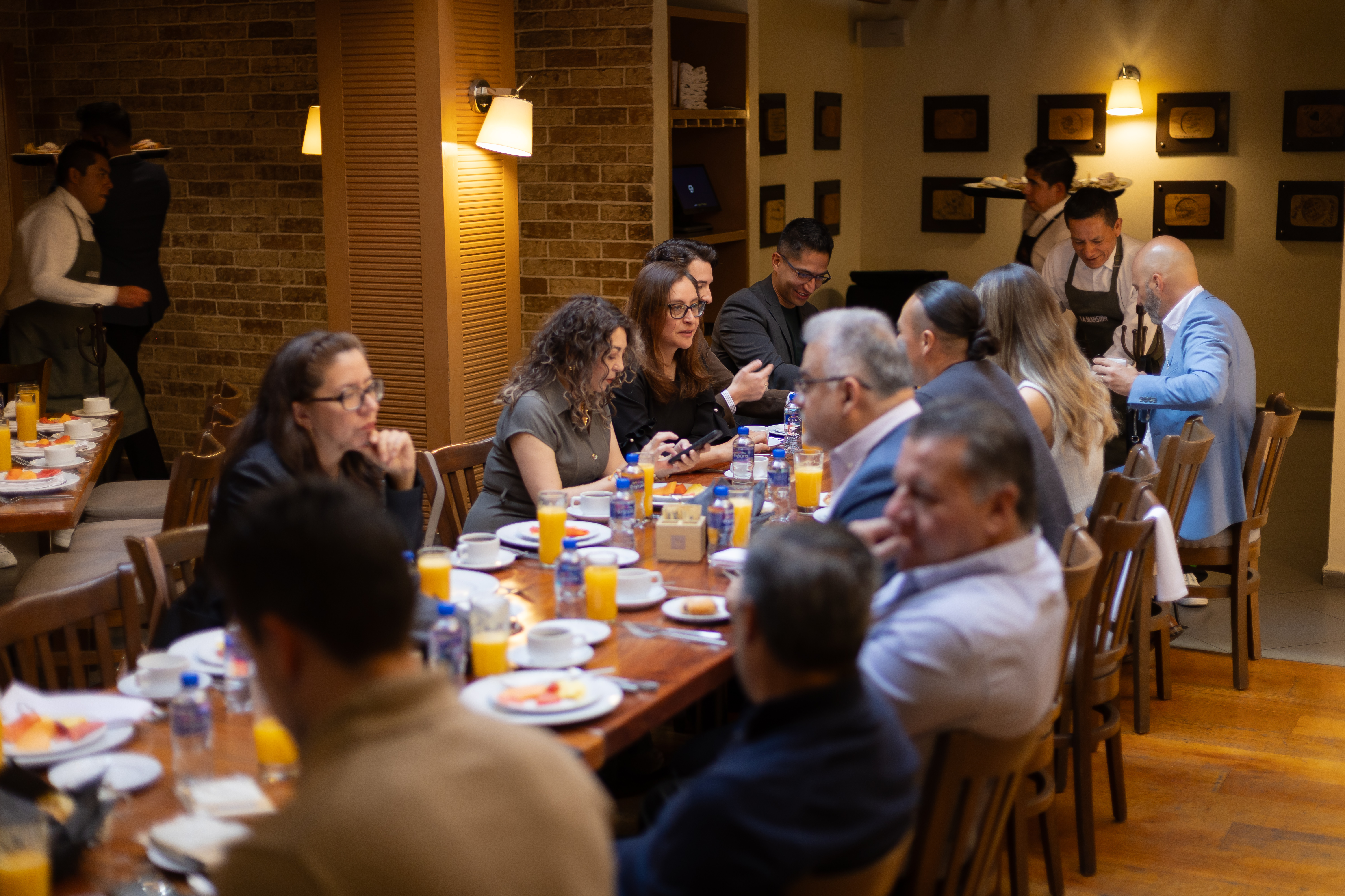 Asistentes del Lunch & Learn CRiskCo CDMX — networking y discusión