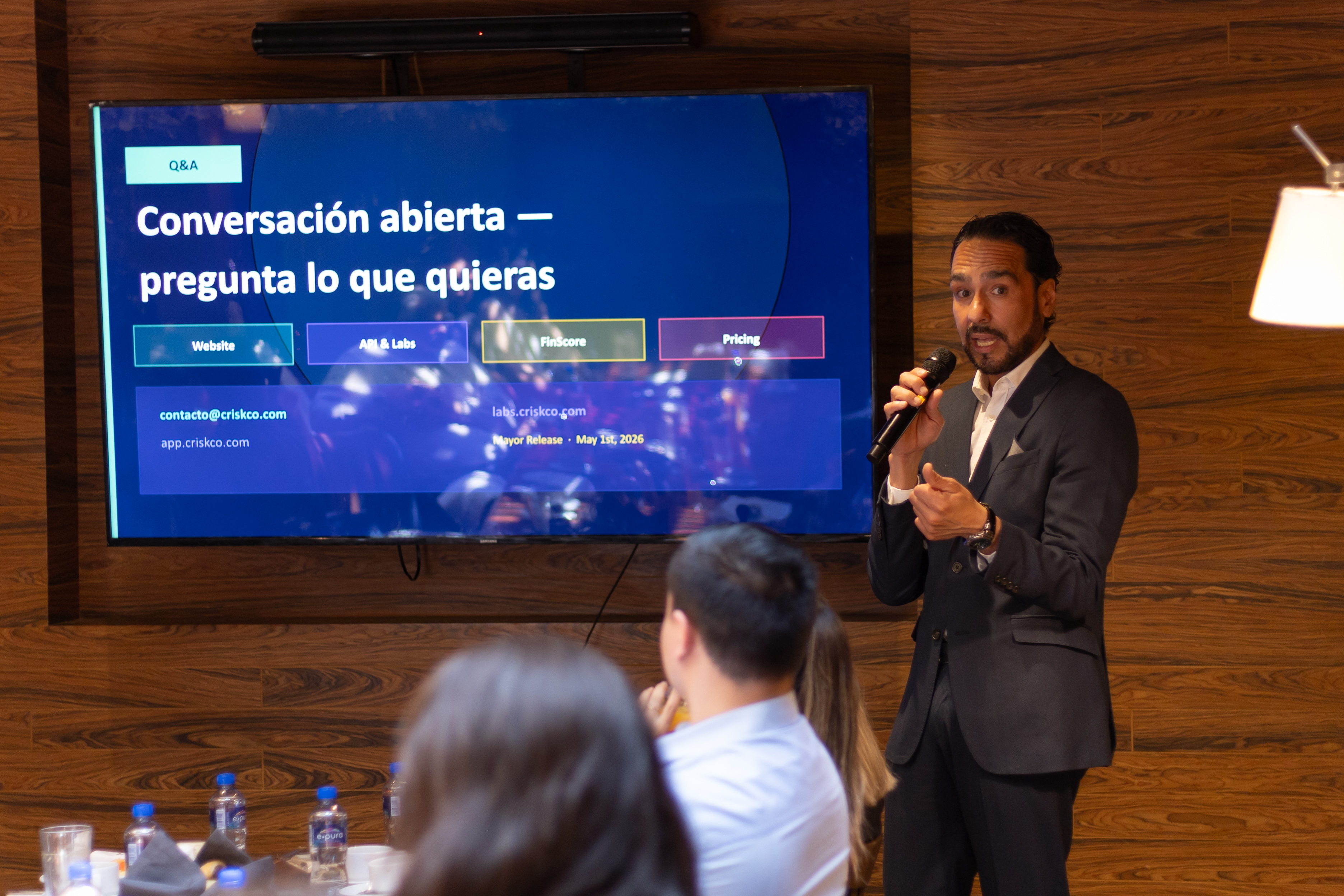 Presentación CRiskCo Labs durante el Lunch & Learn CDMX